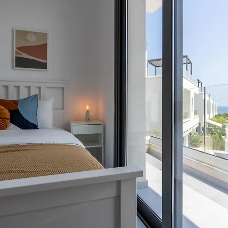 Villa Flora's 3-bedroom Retreat With Private Pool